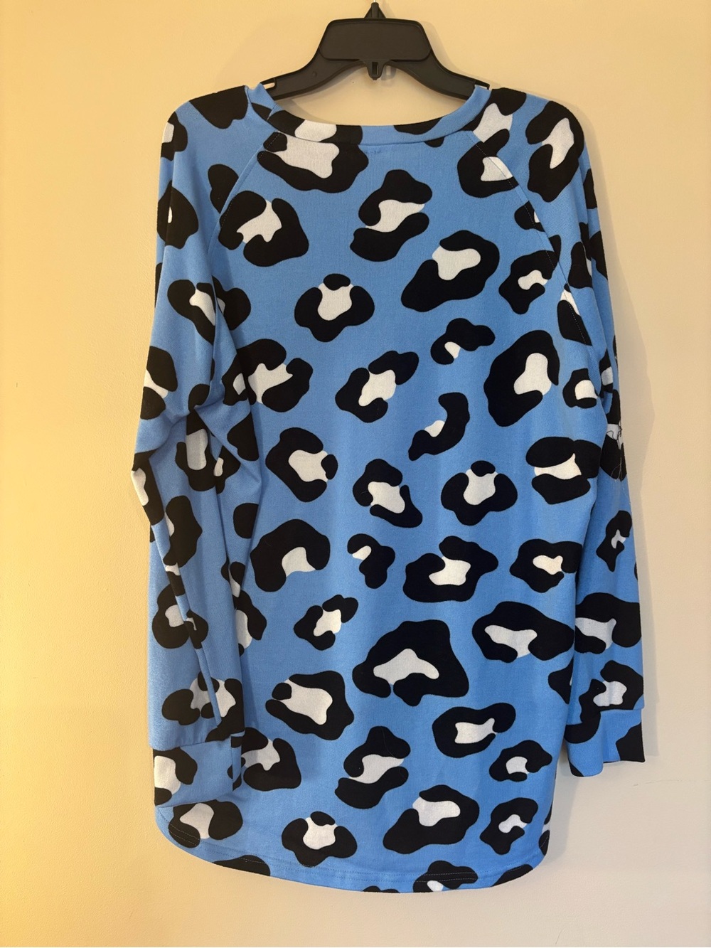 Blue Leopard Print Long-Sleeve Pullover Hoodie - Picture 2 of 7